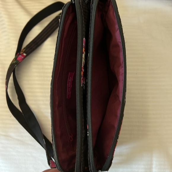 Vera Bradley Crossbody Floral Bag or Purse - Picture 4 of 7